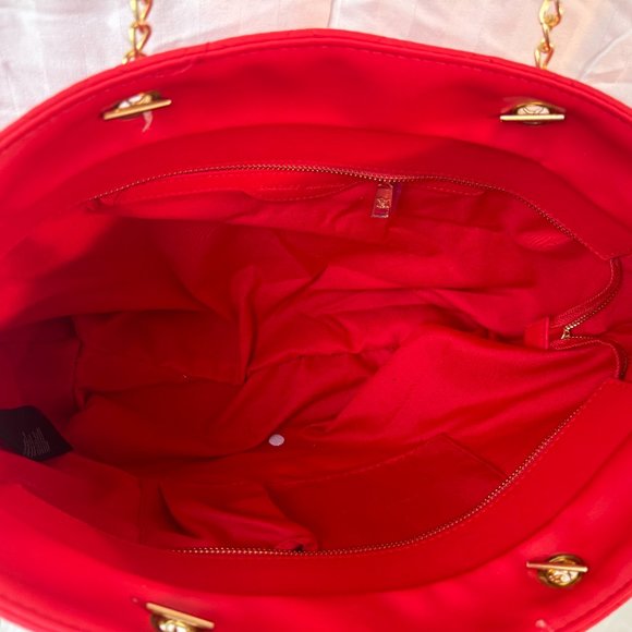 Badgley Mischka Quilted Chain Strap Bag - Picture 5 of 11